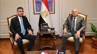 وزيرا النقل والتموين يناقشان مقترحات تيسير تداول وتوزيع الأقماح والسلع الغذائية