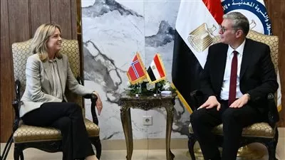 وزير البترول يبحث مع سكاتك النرويجية مستجدات تنفيذ مشروع إنتاج الهيدروجين الأخضر