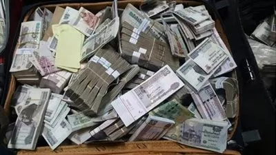 ضبط قضايا إتجار بالنقد الأجنبي بقيمة 10 مليون جنيه خلال 24 ساعة 
