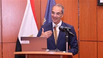 وزير الاتصالات: نستهدف وصول مساهمة القطاع إلى 8% من الناتج المحلى الإجمالي
