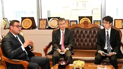 وزير الإسكان يبحث تعزيز الاستثمارات اليابانية بمجال التشييد والبناء في مصر