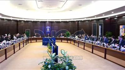 رئيس الوزراء: الحكومة ملتزمة بالعمل المتواصل على خفض معدل الدين للناتج المحلي