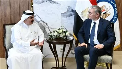 وزير البترول يبحث مع عدد من الشركات العالمية زيادة استثماراتها  في مصر