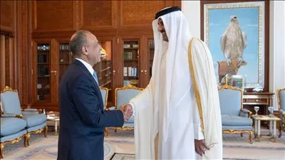 أمير قطر يستقبل وزير الخارجية والهجرة خلال زيارته الحالية إلى الدوحة