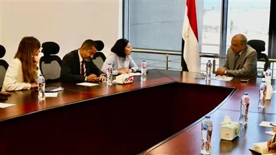 وزير الكهرباء يبحث سبل التعاون المشترك مع البنك الأوروبي لإعادة الإعمار والتنمية