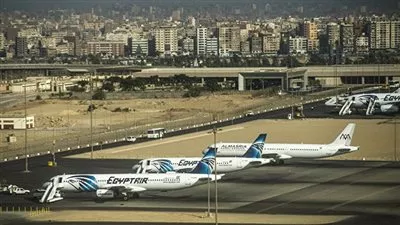 الحكومة تنفي اعتزامها بيع المطارات المصرية لجهات أجنبية