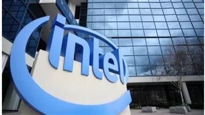 «إنتل» تسجل أسوأ يوم في «وول ستريت» منذ 50 عامًا