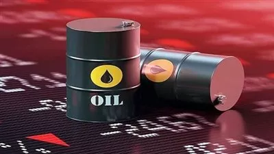 تراجع أسعار النفط بسبب مخاوف الطلب الصيني والتركيز على محادثات الشرق الأوسط