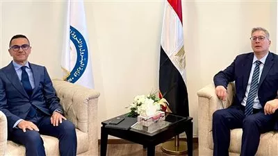 وزيرا البترول والاستثمار يبحثان تعزيز التعاون المشترك لجذب المزيد من الاستثمارات