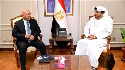 وزير النقل يبحث مستجدات إقامة منطقة صناعية إماراتية في مصر
