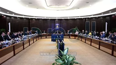 الحكومة تقرر تنفيذ حملة إعلامية لتوعية المواطنين بشأن التصالح في مخالفات البناء