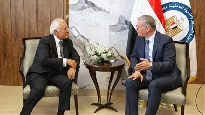 وزير البترول يبحث التعاون مع «كوبيلوزوس» اليونانية بمشروعات الغاز الطبيعى في مصر