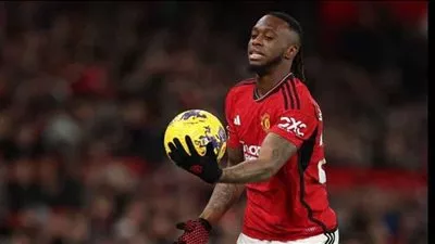 وست هام يعلن التعاقد مع آرون وان بيساكا من مانشستر يونايتد