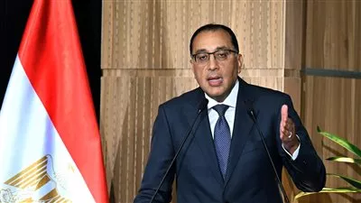 رئيس الوزراء: نستهدف تصنيع 100 مليون هاتف محمول سنوياً