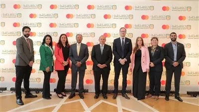 البنك الأهلي المصري يتعاون مع ماستركارد لإطلاق أول بطاقة بخاصية تلامسية بمصر