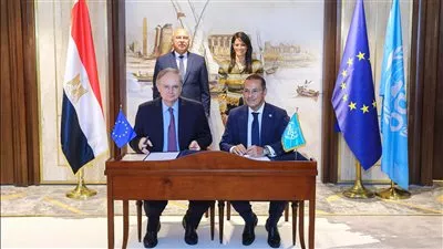 مصر توقع مع الاتحاد الأوروبي اتفاق دعم التجارة والصناعة بـ8 ملايين يورو 