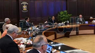 «مدبولي»: استكمال إعداد برنامج عمل الحكومة ومُتابعة تنفيذ مستهدفاته