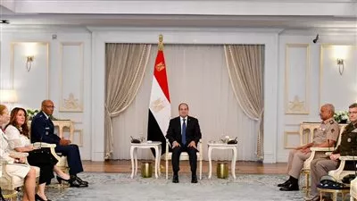 السيسى يبحث مع رئيس هيئة الأركان المشتركة الأمريكية التطورات الجارية بالشرق الأوسط