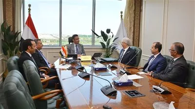 وزير التموين يبحث مع شعبة الذهب سبل زيادة المعروض بالأسواق لضبط الأسعار