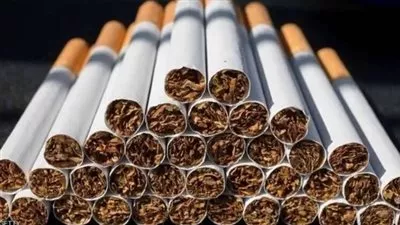 «المالية» تقرر زيادة ضريبة الجدول على السجائر والمشروبات الكحولية