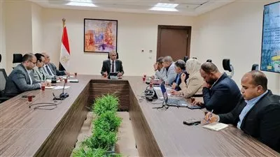 نائب وزير الإسكان يتابع تنفيذ المنظومة الدائمة لتغذية العاصمة الإدارية بمياه النيل