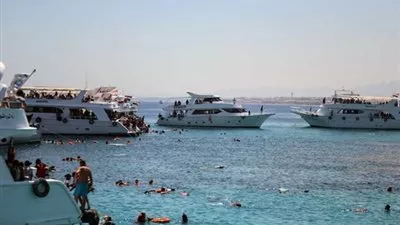 إعفاء اليخوت السياحية الأجنبية العابرة لقناة السويس من الرسوم 