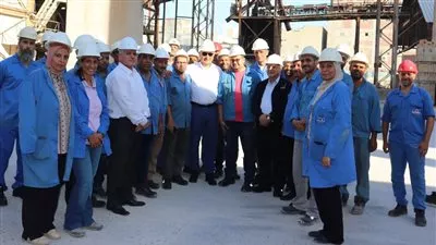 وزير قطاع الأعمال يوجه بزيادة إنتاج شركة الإسكندرية للحراريات والتوسع في التصدير