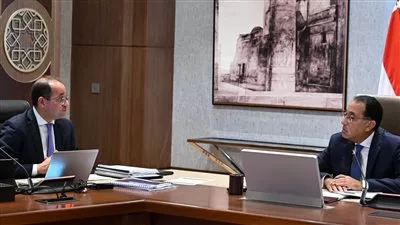 الحكومة: الإعلان عن حوافز ضريبية جديدة خلال أيام