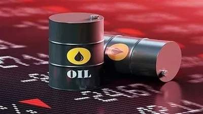 إدارة معلومات الطاقة الأمريكية تخفض توقعات الطلب على النفط في 2025