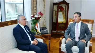 وزير التموين يبحث مع رئيس اقتصادية قناة السويس سُبل التعاون المشترك