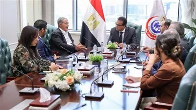 وزير الصحة يبحث مجموعة «منصور» تعزيز استخدام التكنولوجيا بالقطاع الصحي 