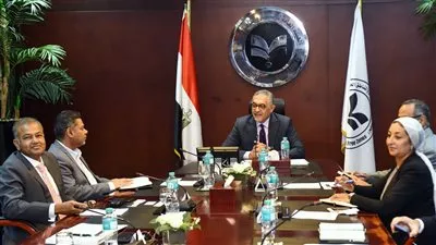 وفد استثماري من موريشيوس يبحث إنشاء مشروع لإعادة تدوير المخلفات الإلكترونية بمصر