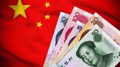 اليوان يقفز لأعلى مستوياته في 16 شهراً بدعم حزمة تحفيز صينية