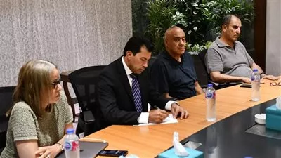 وزير الرياضة يتابع تحضيرات استضافة كأس العالم لأندية كرة اليد بالعاصمة الإدارية