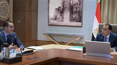 رئيس الوزراء يؤكد العمل على إتاحة المزيد من المحفزات لمختلف القطاعات الاستثمارية