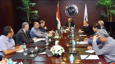 هيئة الاستثمار تبحث دعم مستثمري المناطق الحرة لضمان الالتزام بالمعايير الأوروبية للصادرات