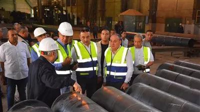 وزير قطاع الأعمال يوجه بتطوير مصانع النصر لمواسير الصلب بالتكنولوجيا الحديثة 