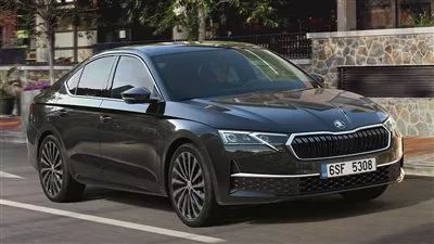 إطلاق سيارة سكودا أوكتافيا فيس ليفت 2025 بتحديثات جديدة
