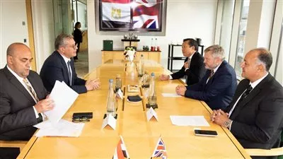 وزير البترول يبحث خطط شركة بي بي البريطانية لزيادة إنتاجها  في مصر