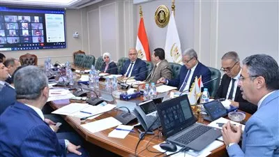 وزير التموين يؤكد أهمية تكثيف التفتيش على المخابز والمجمعات الاستهلاكية لضبط الأسواق