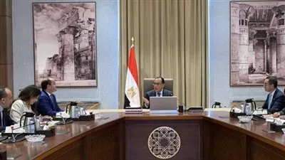 رئيس الوزراء يستعرض المُخرجات النهائية لحِزم التسهيلات الضريبية ومُحفّزات الاستثمار