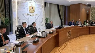 رئيس الوزراء: نتطلع لزيادة استثمارات الشركات الصينية بالمنطقة الاقتصادية لقناة السويس