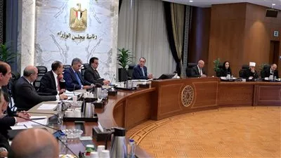 رئيس الوزراء يترأس اجتماع اللجنة العليا للحج.. ويتابع الاستعدادات للموسم القادم
