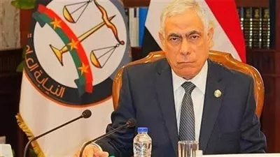 النائب العام يأمر بالتحقيق في واقعة تصادم قطارين بمحافظة المنيا