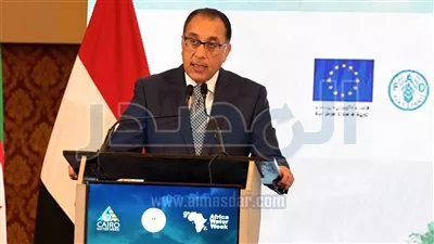 رئيس الوزراء: استثمار 10 مليارات دولار لتعزيز كفاءة نظام المياه في مصر