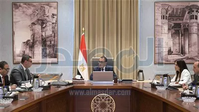  وزير الإسكان يستعرض آليات تخصيص الفرص الاستثمارية بنظام خصم المستحقات والسداد النقدي 