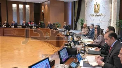 الحكومة توافق على اتفاقية «الخدمات الجوية المُنتظمة» بين مصر وسلطنة عُمان