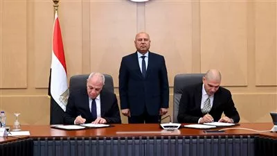 جهاز المشروعات الصناعية والتعدينية يوقع برتوكول تعاون مع هيئة تنمية الصعيد 