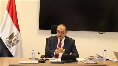 وزير قطاع الأعمال يوجه بتكثيف العمل لتعظيم عوائد شركات «القابضة للسياحة والفنادق»