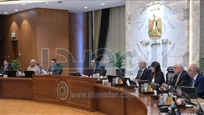 رئيس الوزراء يوجه الحكومة بالرد على ما يتم تداوله بوسائل التواصل الاجتماعي